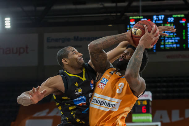 他需要出场 他需要出场